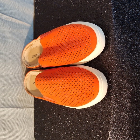 Van Eli Shoes - Van Eli Sport Mules